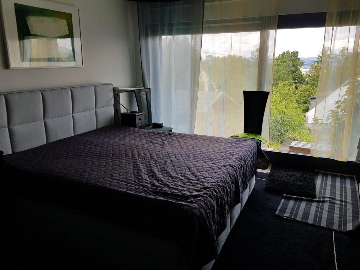 Ferienhaus Mit Phantastischer Aussicht Auf Koblenz โคเบลนซ์ ภายนอก รูปภาพ